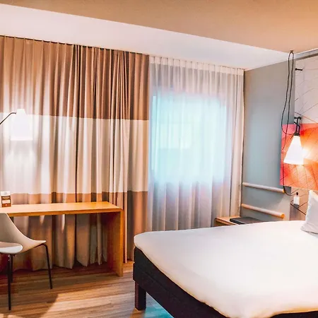 Ibis Hotel Frankfurt Airport-3