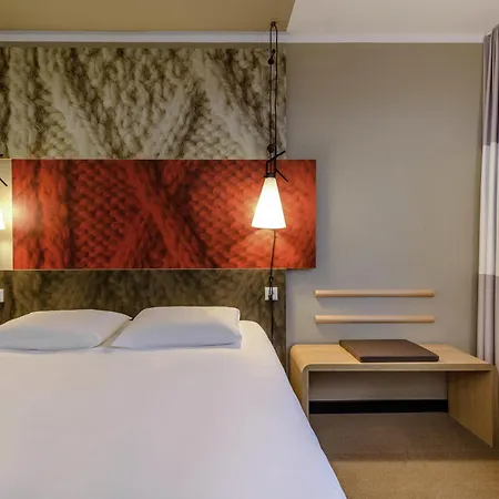 Ibis London Docklands Canary Wharf-3