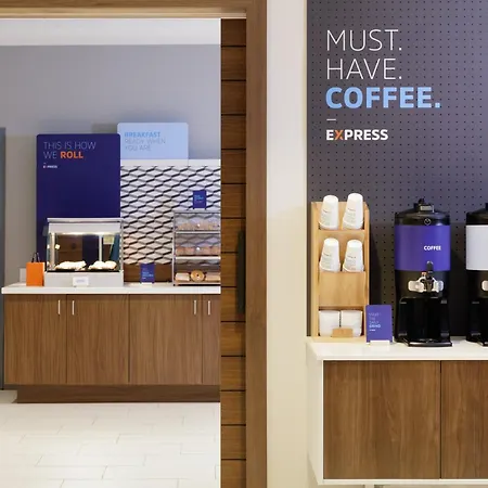 Holiday Inn Express & Suites Raleigh West - Lenovo Center By Ihg-2
