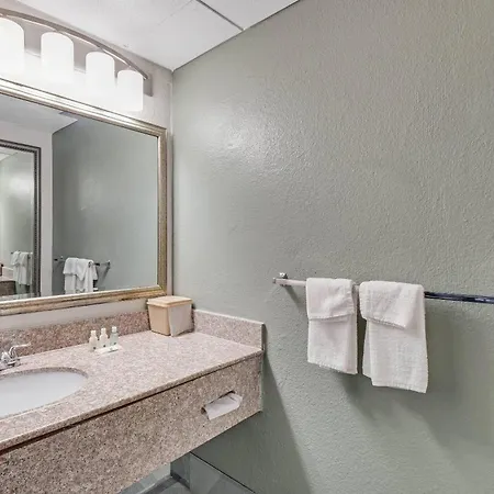 Quality Inn-3