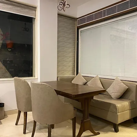 Hotel Hari Piorko - New Delhi Railway Station-3