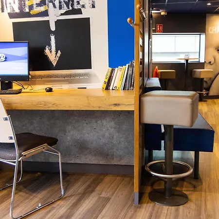 Ibis Budget Porte D'Orleans-2