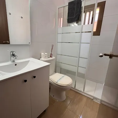 Hostal Cubelles-2