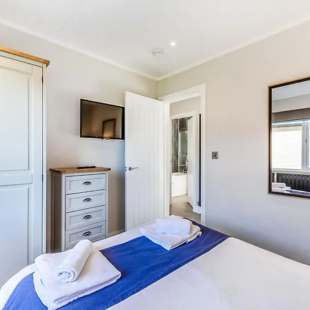 Waterside Hambleton Lakeside Lodges-3