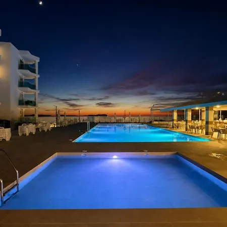 Aparthotel Nereida-2