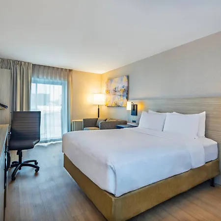 Comfort Inn Saskatoon Centre-2