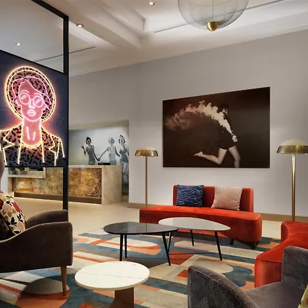 Hotel Zessa Orange County Airport, A Doubletree By Hilton-2