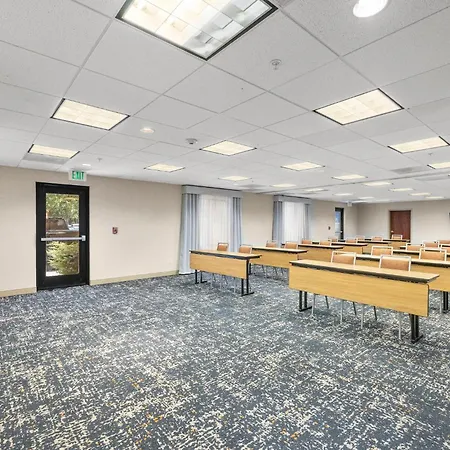 Hampton Inn & Suites Lancaster-2