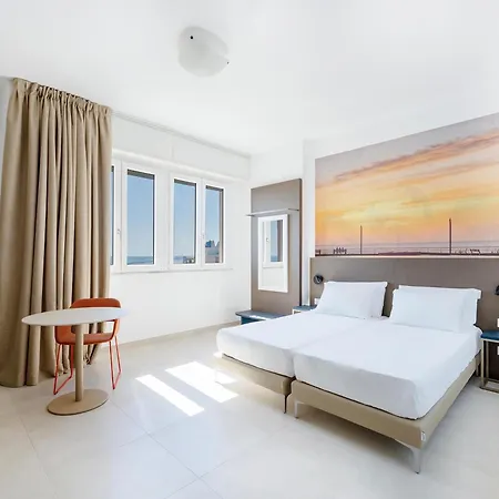B&B Hotel Pesaro Des Bains-3