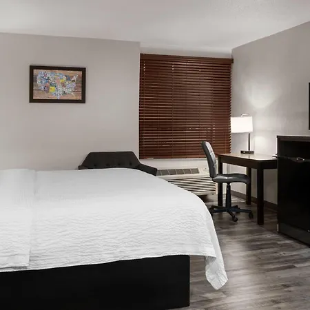 Baymont By Wyndham Great Falls City Center-3
