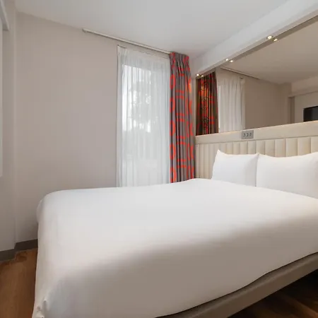 Point A Hotel London Canary Wharf-2
