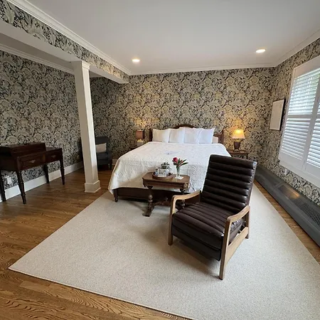Maplewood Hotel-3