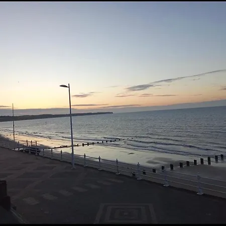 Caravan Hire Thornwick Bay-2