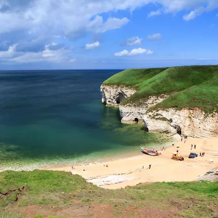 Caravan Hire Thornwick Bay-3
