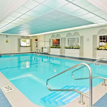 Magnuson Grand Pioneer Inn And Suites-3