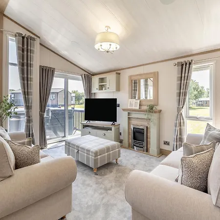 Woodhall Country Park Lodges-3