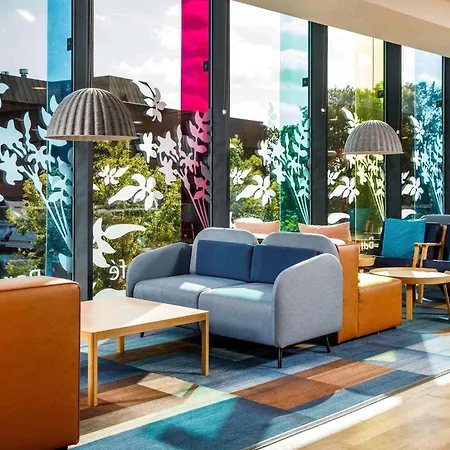 Ibis Budget London Heathrow Central-3