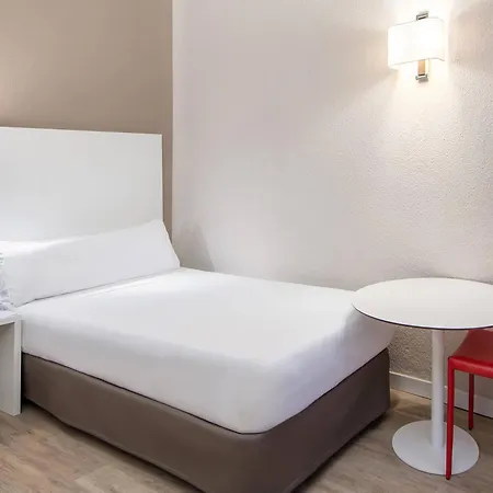 Hotel Madrid Gran Via 25, Affiliated By Melia-3