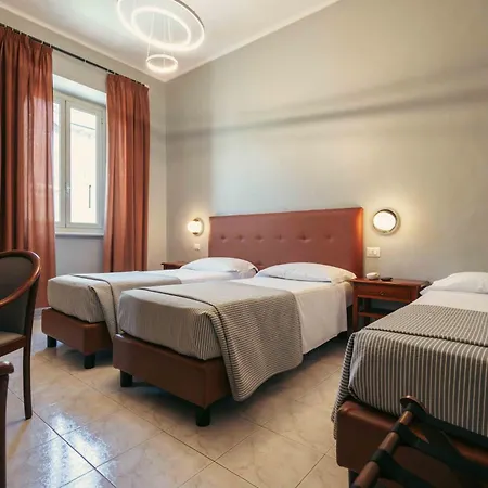 Hotel Italia-3