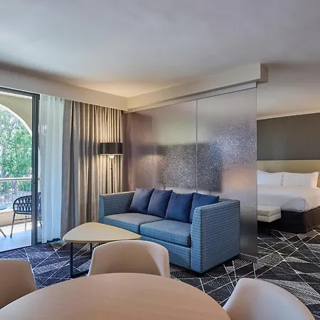 Doubletree By Hilton Newark-Fremont-2