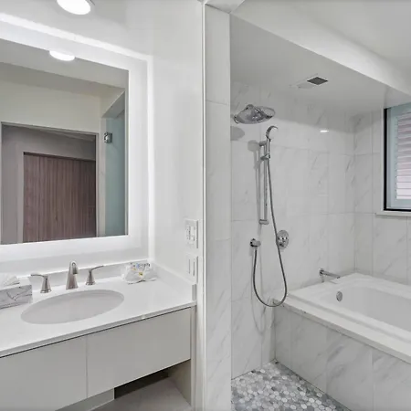 The Volare, An Ascend Collection Hotel-3