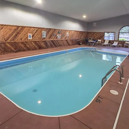 Super 8 By Wyndham Coshocton Roscoe Village-3