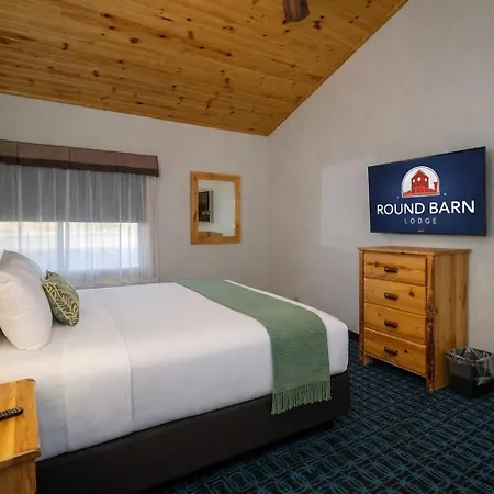 Round Barn Lodge-2