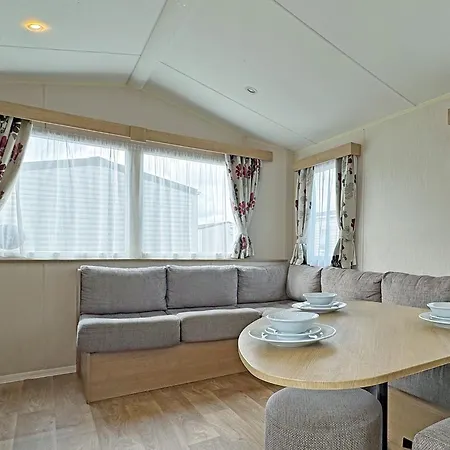 Towervans Caravan Park-2