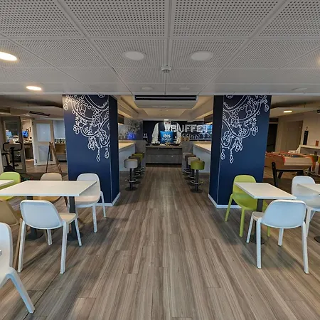 Ibis Budget Clermont Ferrand - Le Brezet - Aeroport-3
