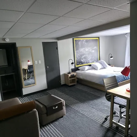 Super 8 By Wyndham Monticello Ny-2