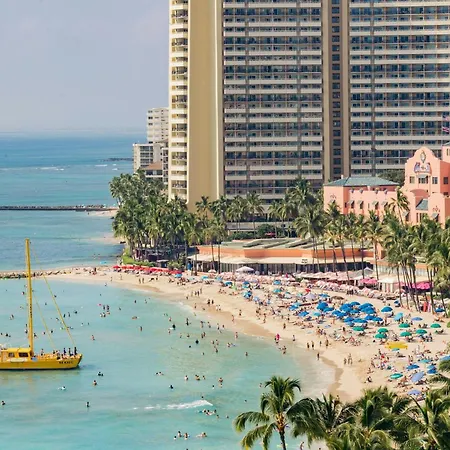 Waikiki Circle Hotel By Castle-2