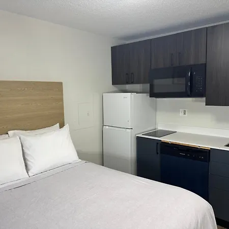Sonesta Simply Suites Memphis-3
