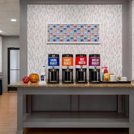 Hampton Inn Detroit/Southgate-3