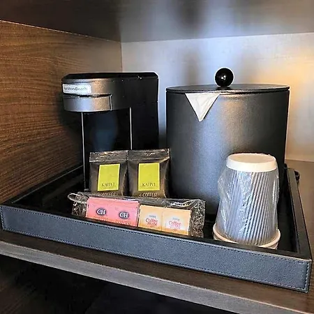Hotel International-2