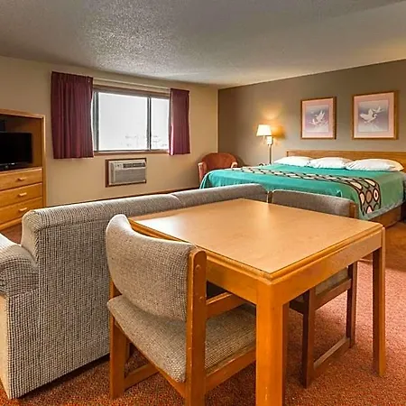 Super 8 By Wyndham Hartford Wi-3