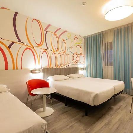 Ibis Styles Madrid Prado-2