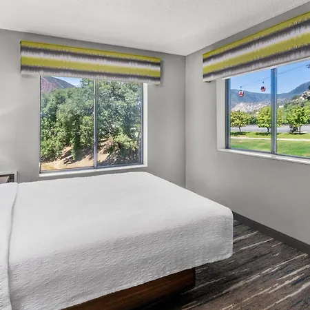 Hampton Inn Glenwood Springs-3