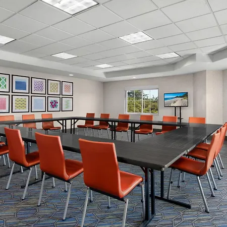 Holiday Inn Express & Suites Marina - Monterey Bay Area By Ihg-3