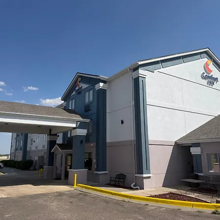 Comfort Inn Garden City-2