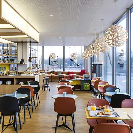 ibis Styles Guyancourt Versailles-2