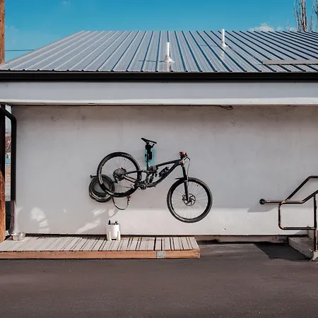 Mellow Moon Lodge-3