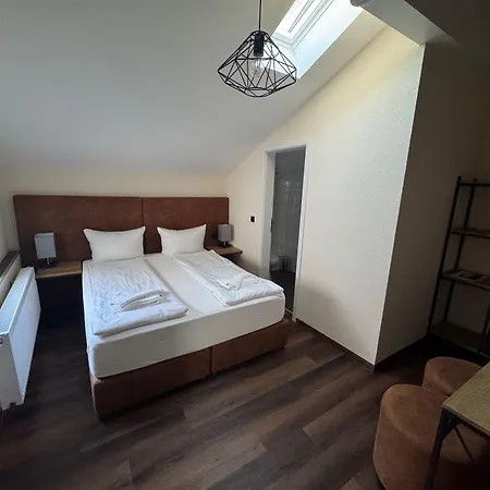 Hotel Capitol Zentrum - 24h --2