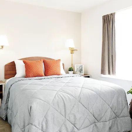 Intown Suites Extended Stay Tampa Fl-2