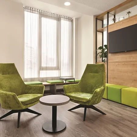 Super 8 By Wyndham Chemnitz-2