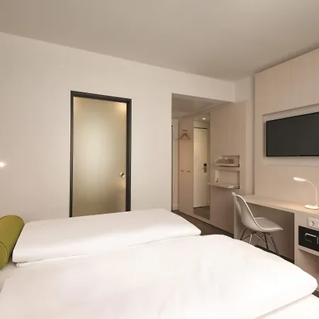 Super 8 by Wyndham Mainz Zollhafen-2