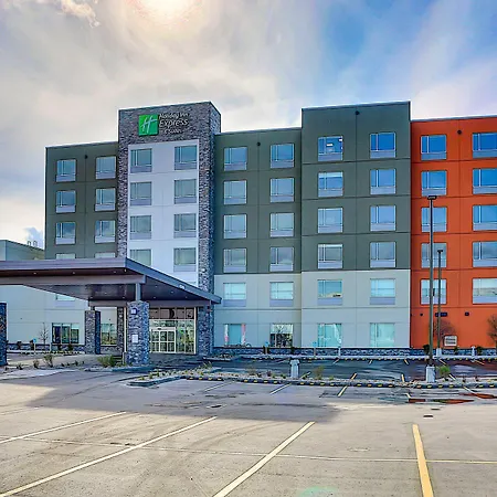 Holiday Inn Express & Suites - Calgary Airport Trail Ne By Ihg-3