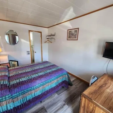 Riviera Motel-2