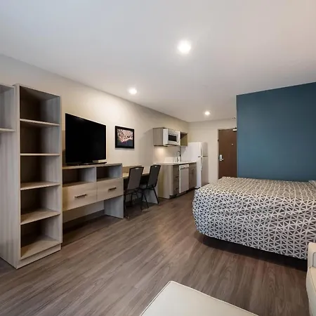 Woodspring Suites Wixom - Novi-3