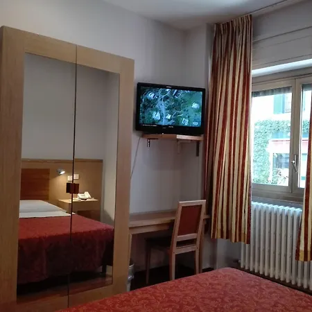 Hotel Dover-3