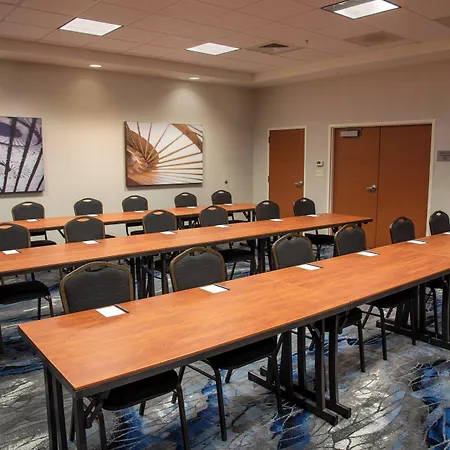 Fairfield Inn & Suites Lewisburg-3